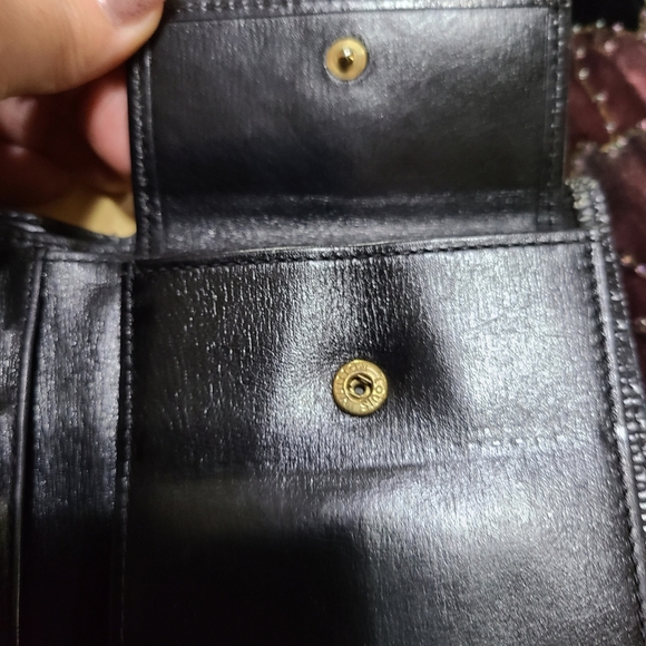 Louis Vuitton Wallet - Picture 10 of 16